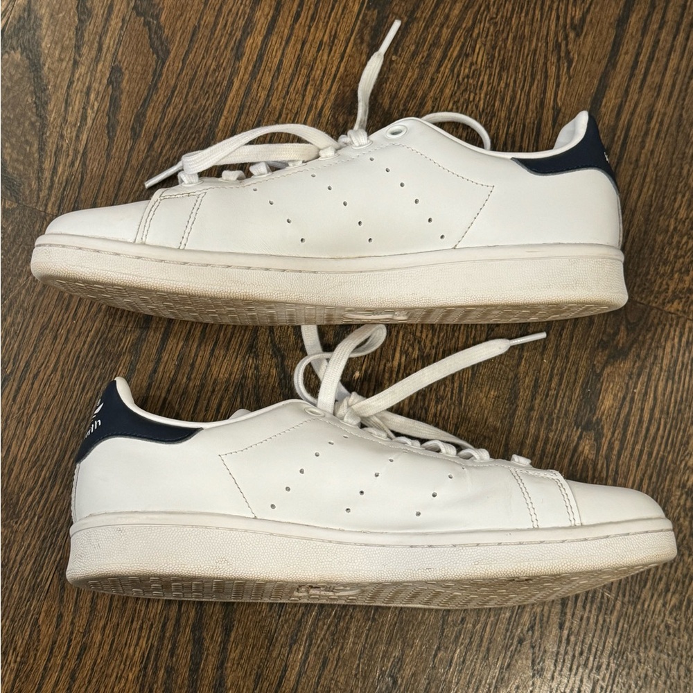 adidas Originals Stan Smith Sneaker size 9 Women's navy and white - Picture 7 of 11